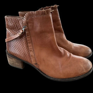 Diba True Womens 10 Brown Leather Short Boots Double Zip Up Fringe Western Shoes